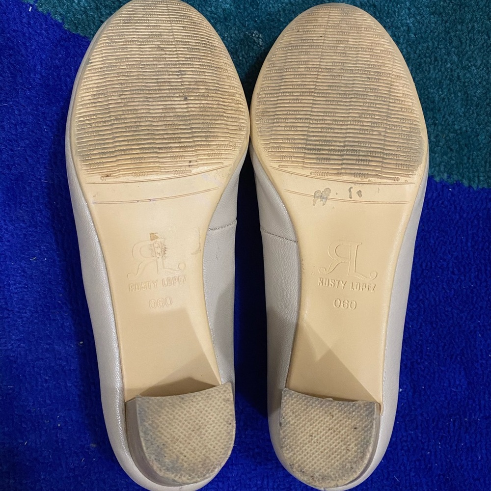 Heels - Picture 5 of 8